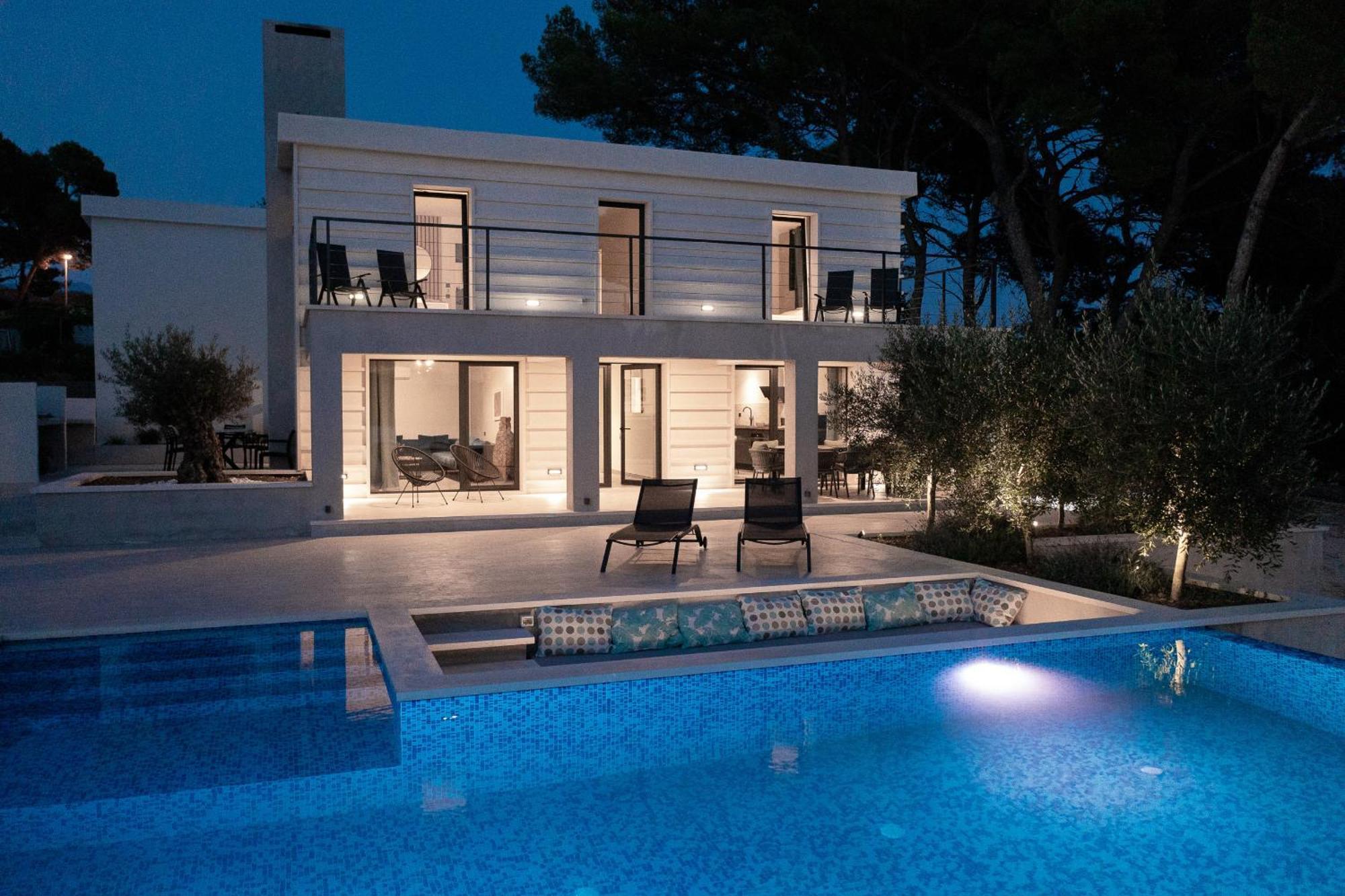 Seafront Villa Serenita Sumartin Eksteriør bilde